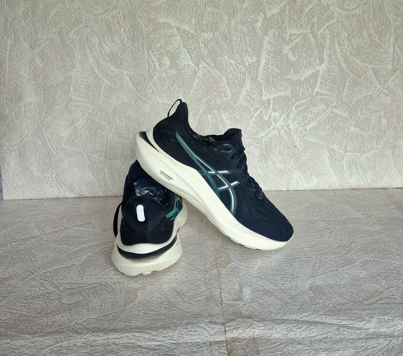 Кроссовки (Asics GT 2000 ) размр. 40-41