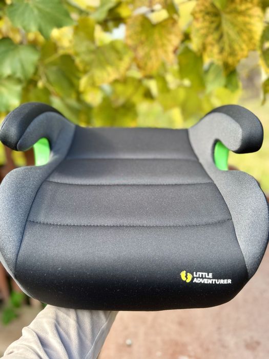 Бустер дитячий 125-150 см. Новий