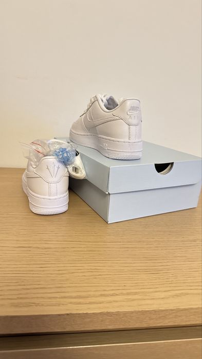 Nike Air Force 1 (GS) x NOCTA „White/White” | Rozmiar 33.5 (2Y) |