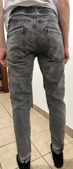 Spodnie jogger, jeansy, młodzieżowe, męskie