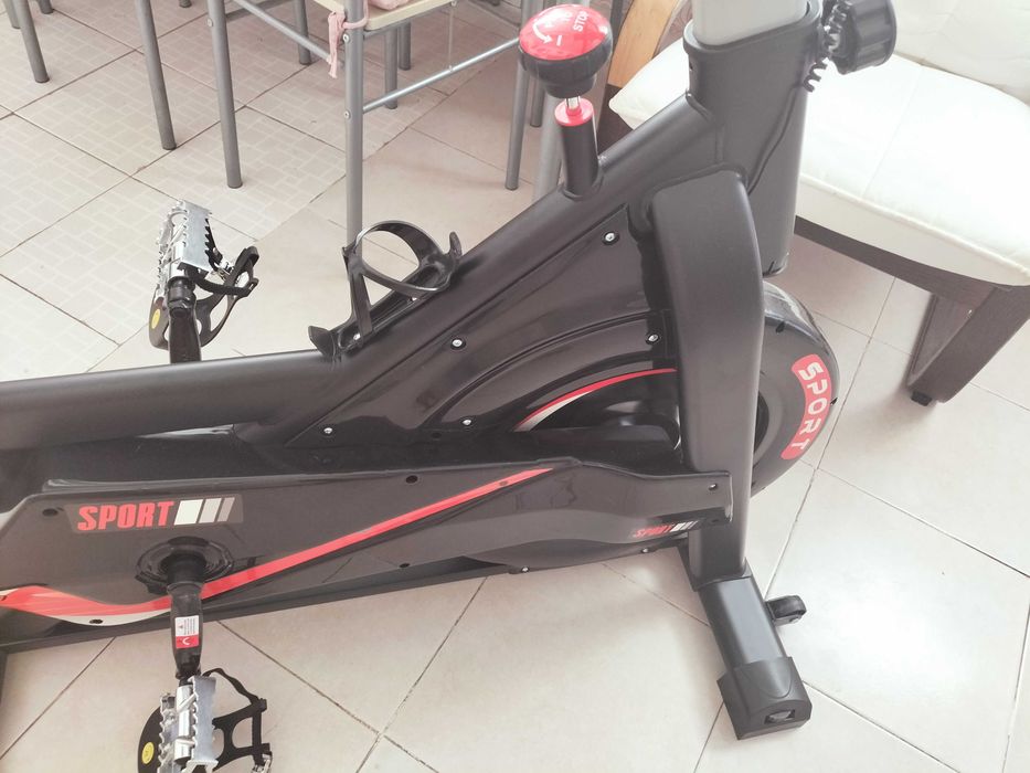 bicicleta estatica nova