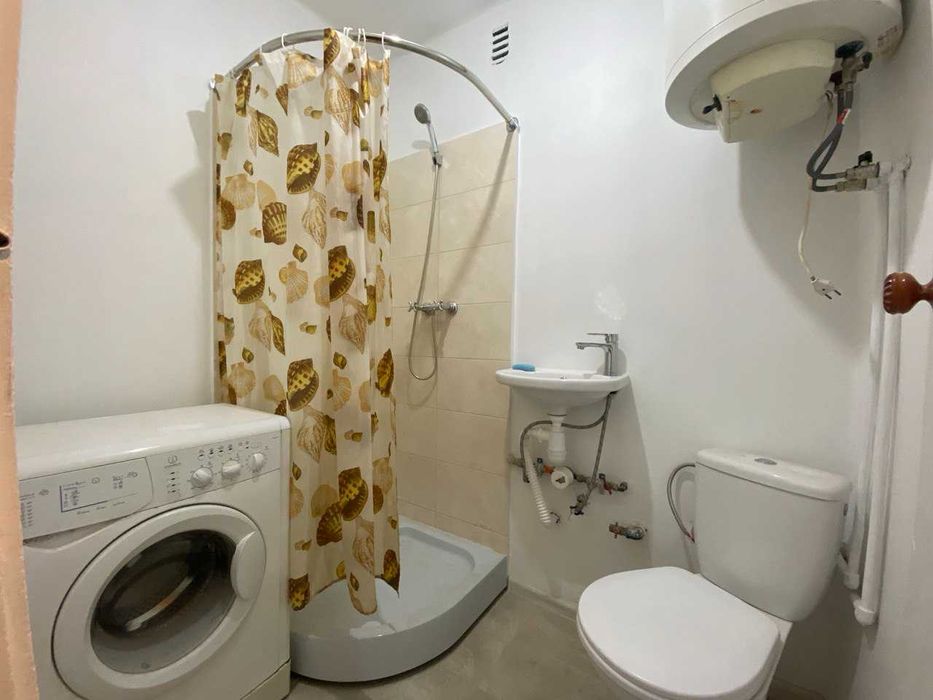 2 комнатная квартира на Слободке по улице Известковой.