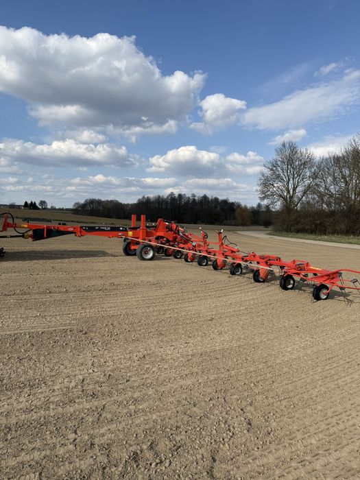 Przetrząsarka Kuhn GF 17002 GII DIGIDRIVE 17 metrów claas. krone