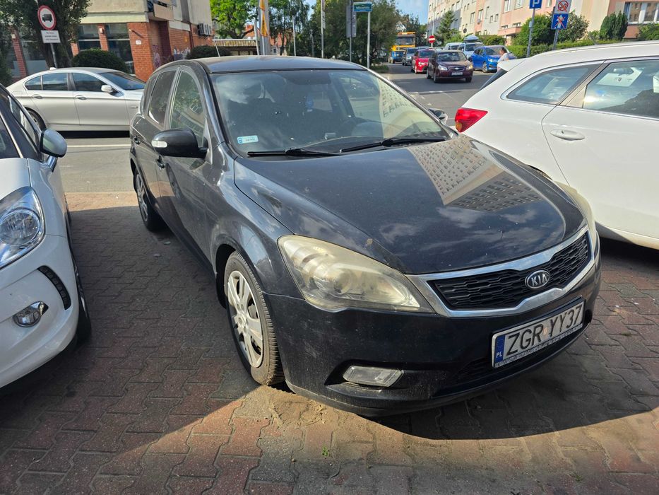 kia ceed 2010 1.6 diesel
