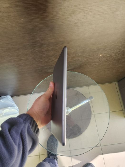 Продам Ipad Air. 16g Wi-Fi