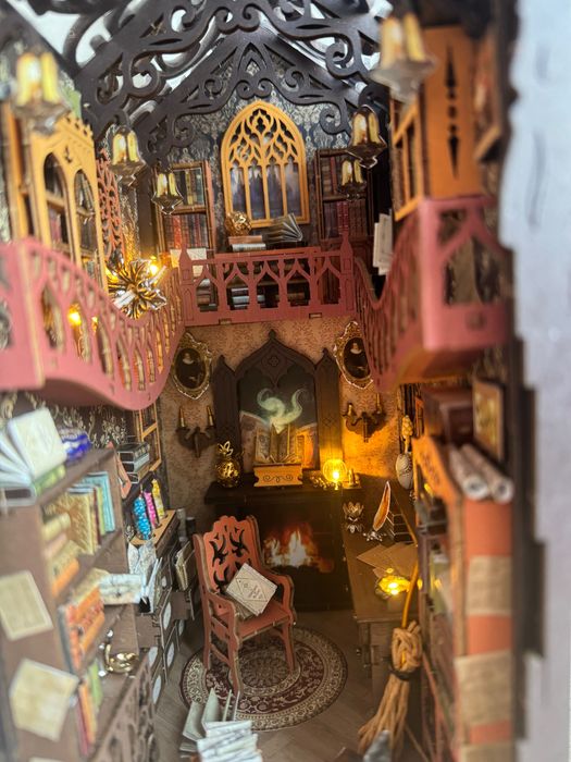 Podpórka podstawka na książki Biblioteka książek