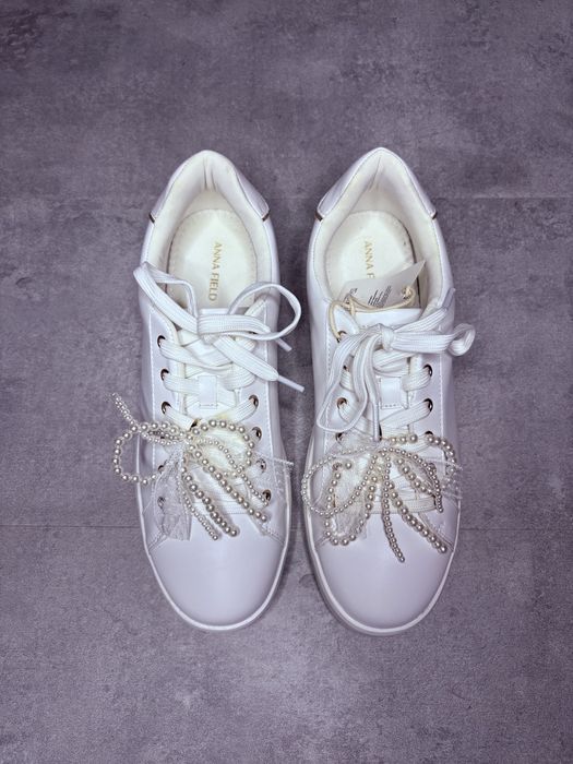 Anna Field – białe sneakersy na platformie z perełkami