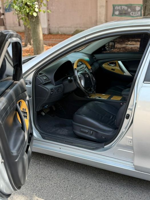 Продам Tayota Camry 3.5