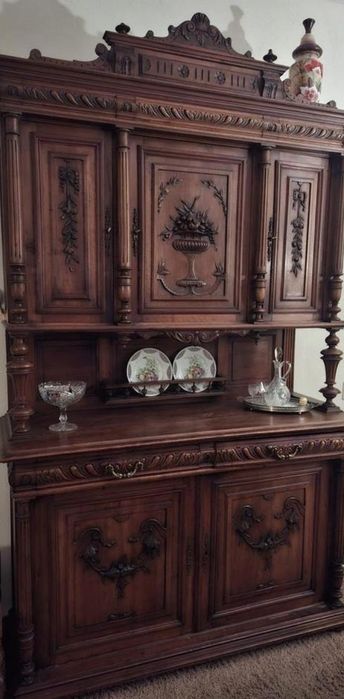 Kredens dębowy - początek XX wieku