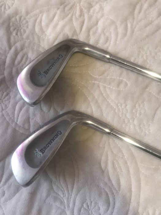 Tacos golf, usados mas ainda prontos para muitas tacadas