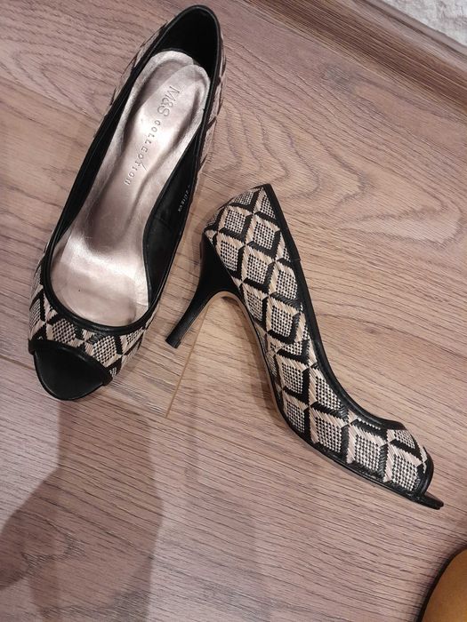 Туфлі жіночі нарядні ділові, повсякденні відомих виробників,  з Англії