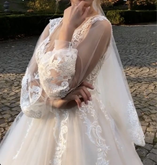 Весільне плаття