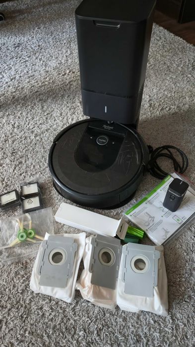 iRobot Roomba i7+ baza Clean Base, Wirtualną ścianą, dodatki -  do negocjacji