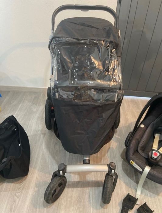 Carrinho de bebé + Ovo de transporte