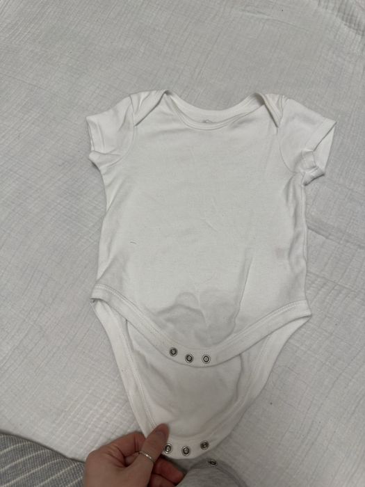 Дитячі бодіки 6-9 місяців