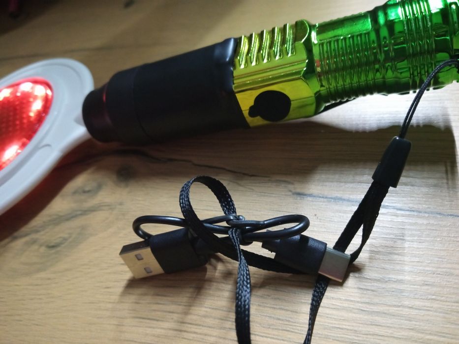 Новинка Продам відмашку на акум. Жезло