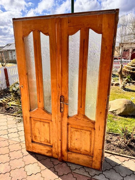 Деревяні дубові двері б/у 2х1,25