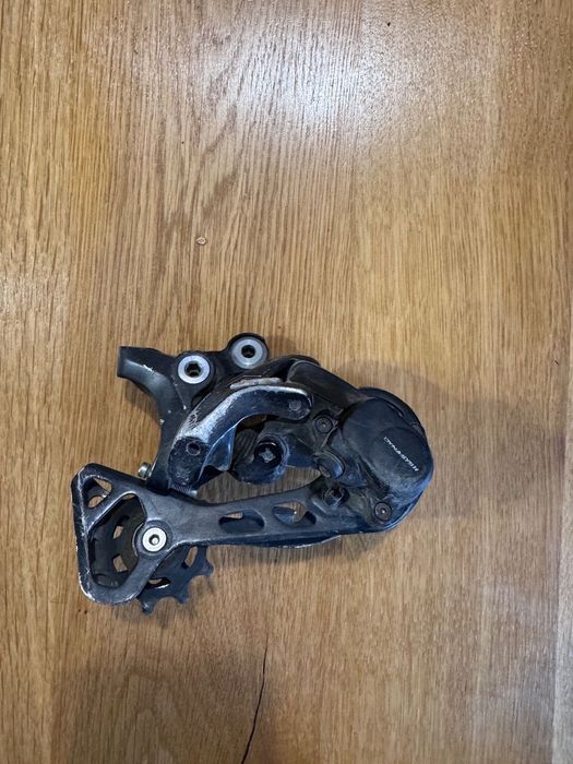 Przerzutka tylna Shimano Deore XT RD-M8000 11-rz. Shadow+