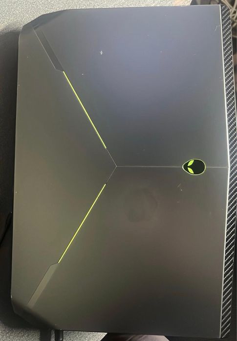 Продам ноутбук Alienware 15