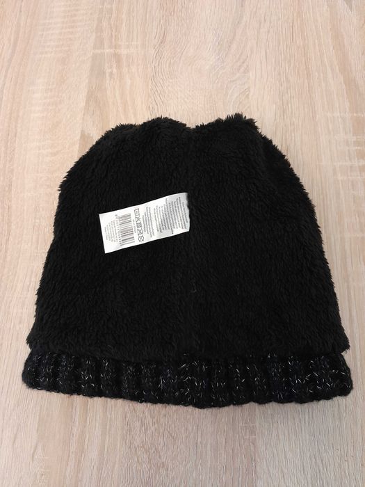 Nowa damska czapka zimowa z dzianiny Fancy Style_01 Lurex ( czarna)