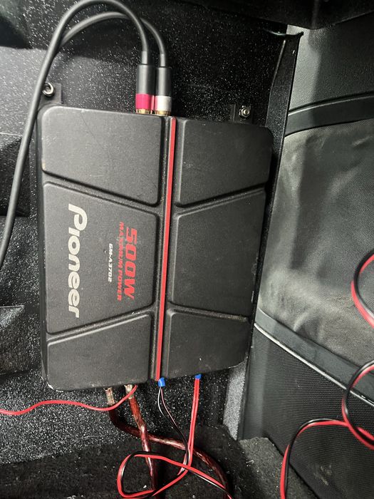Amplificador pioneer 500w em suporte bom estado
