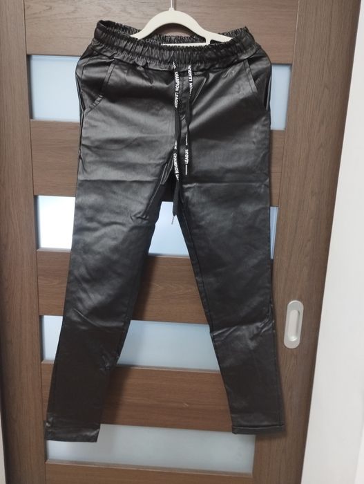 Spodnie woskowane nowe
