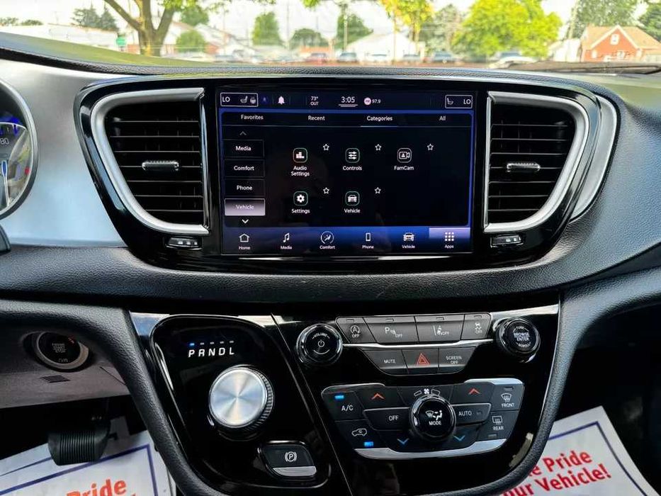 2021 Chrysler Pacifica TOURING