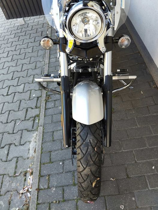 Yamaha xv 1900 raider