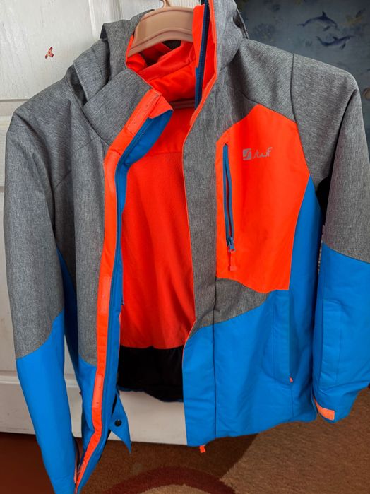 Лыжная куртка зимняя