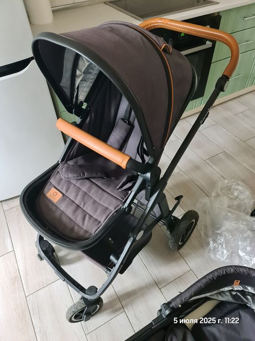 Дитяча коляска Lionelo