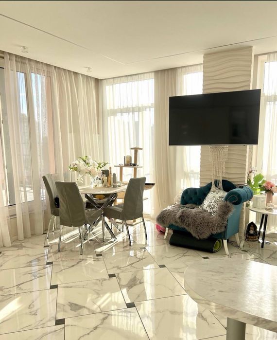 Оренда 3-х поверхового 4к. пентхаусу (Комфорт Таун)