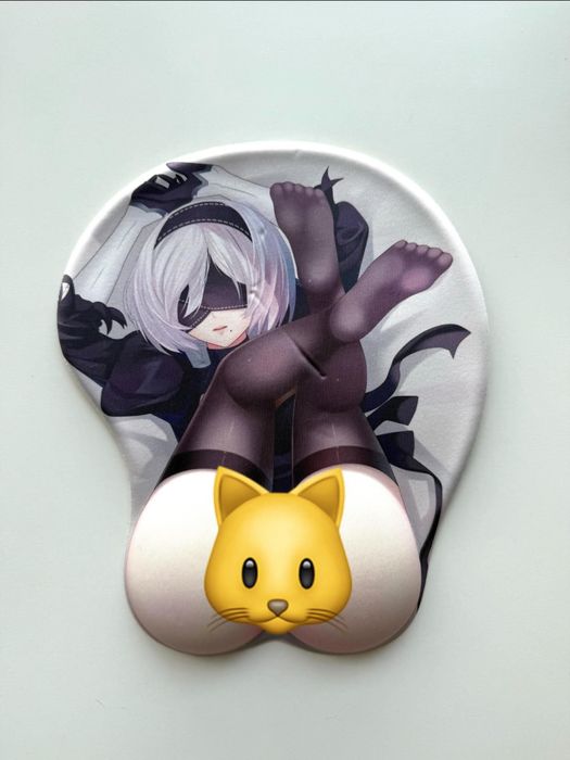 Śmieszna podkładka pod myszkę anime