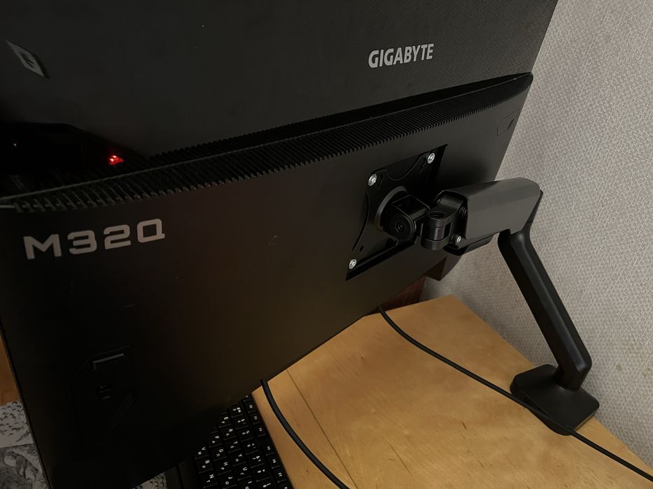 Ігровий монітор Gigabyte M32Q 32” 2K 170Hz IPS