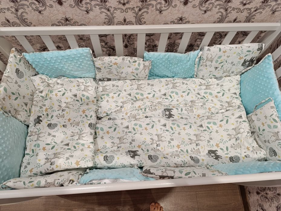 Постільний комплект в кроватку