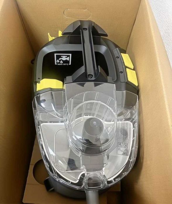 Пылесос моющий Karcher puzzi 8