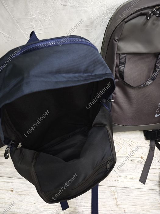 Стильний рюкзак Nike NK SPRTSWR Essentials Bkpk