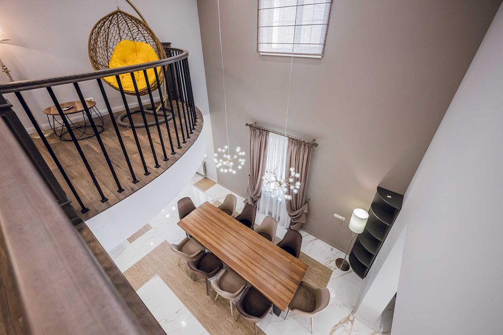 Новий будинок з басейном