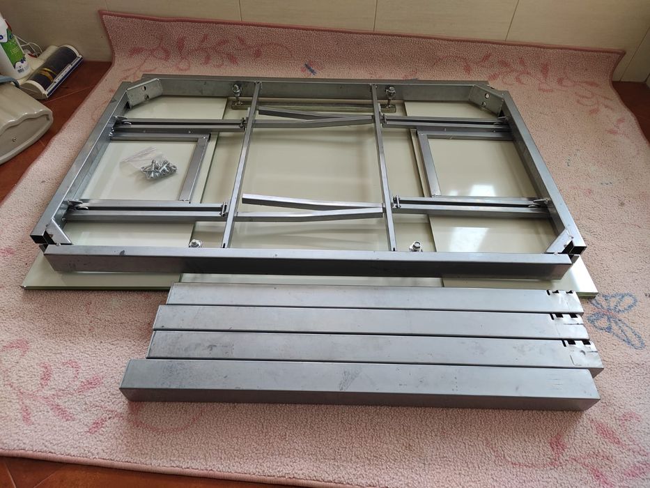 Mesa cozinha em vidro temperado e extensível