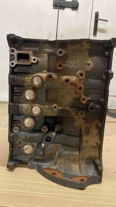Блок цилиндров двигателя D4HA M/T