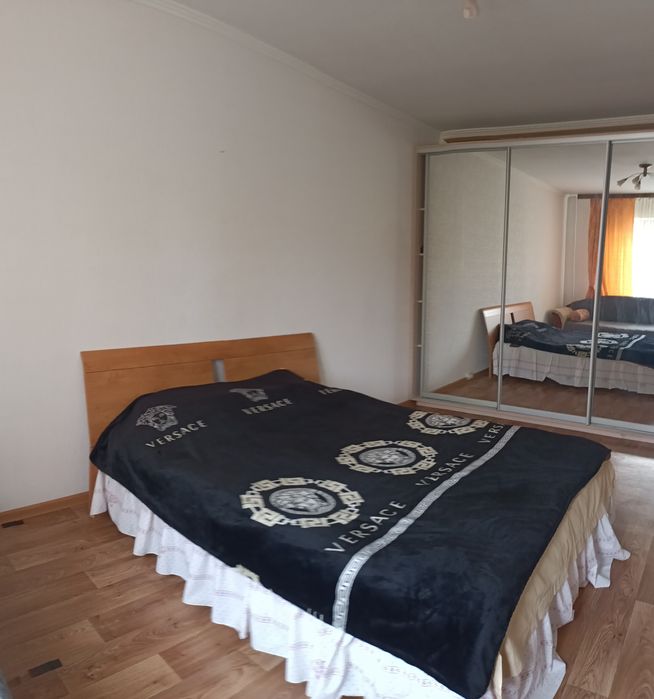 4Поверх Погодинно250+Подобово Ресторан "СТАРЕ МІСТО" та Макдональдс