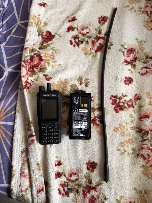 Радіостанція Motorolla r7