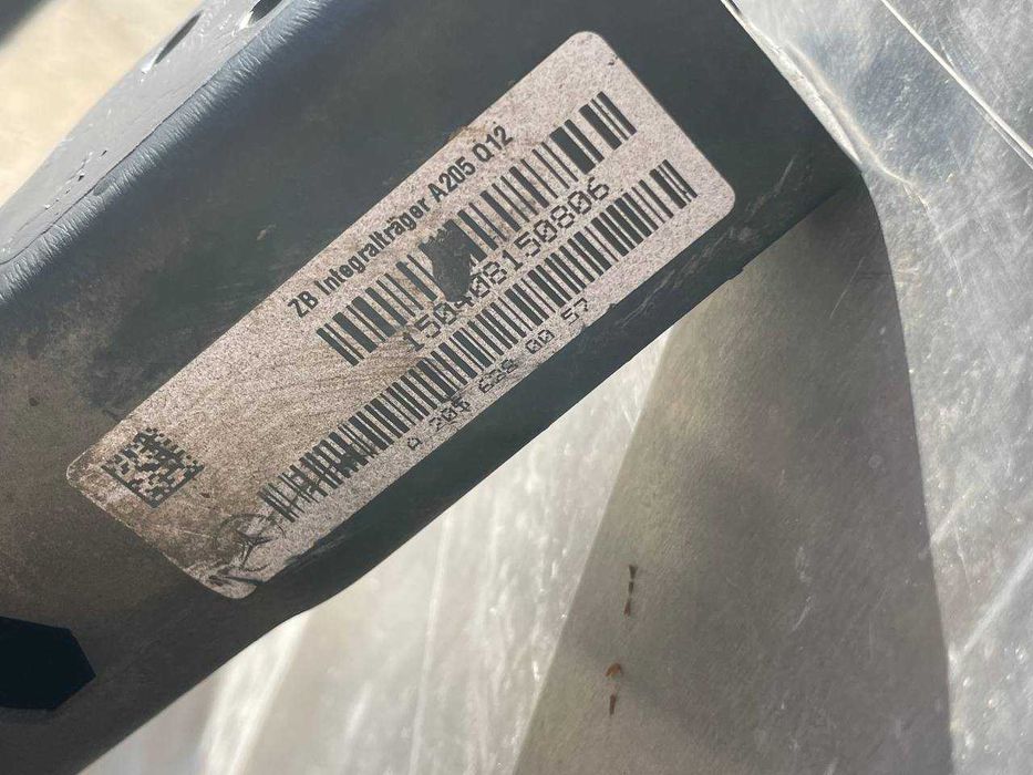 Передній підрамник Балка передня Mercedes W205 W213 задній привід