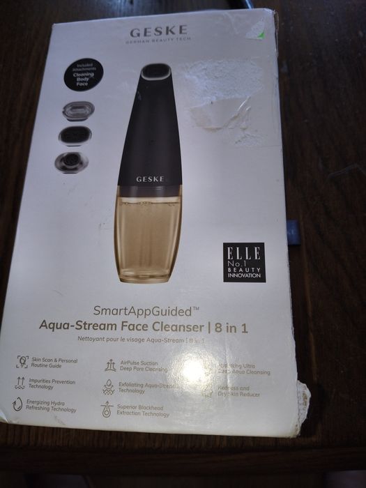 Oczyszczacz twarzy Aqua-Stream Face Cleanser | 8 in 1