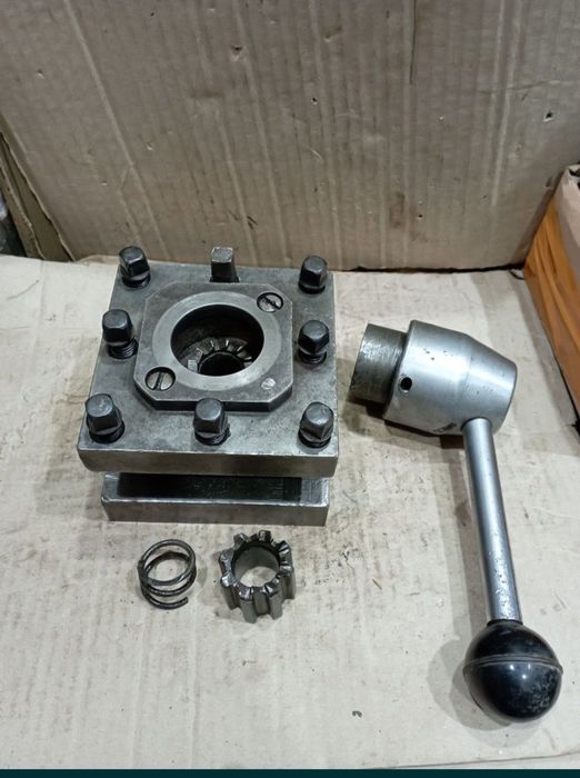 Резцедержатель на токарный станок