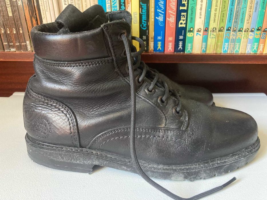 Botas Springfield, tamanho 42
