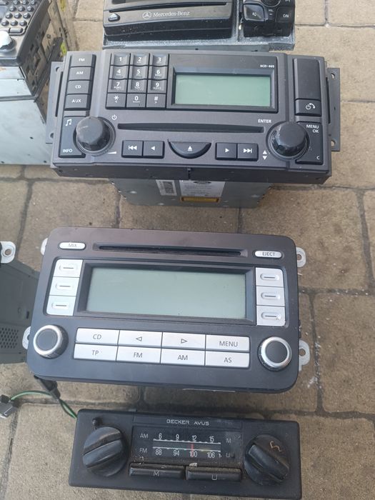 Штатна магнітола мерс 123 210 220 тойота авенсіс т25 ленд ровер