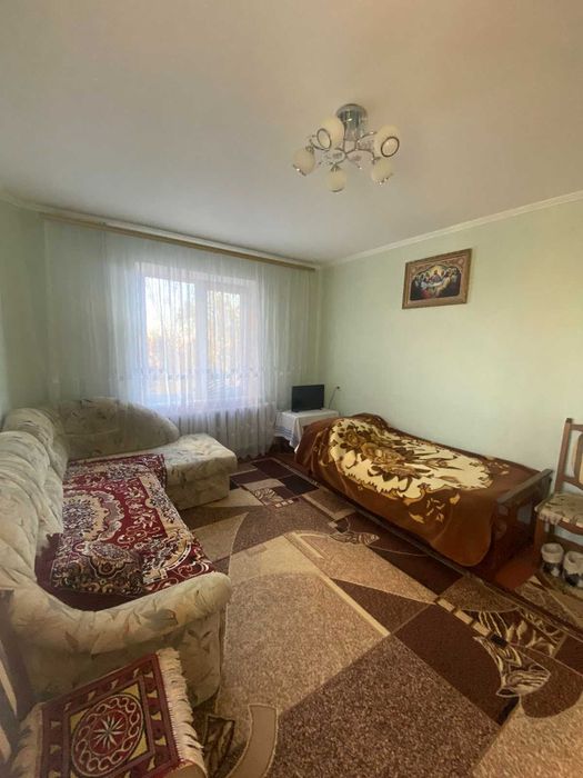 1 кімнатна квартира в будинку нового планування з косметичним ремонтом