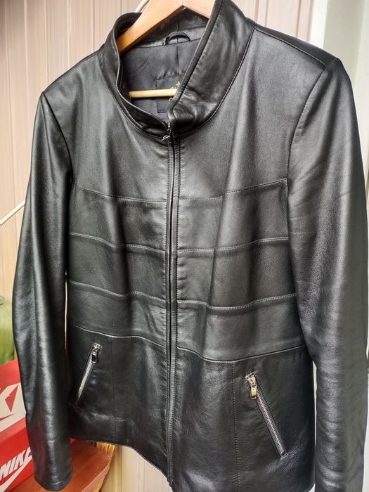 Куртка шкіряна жіноча