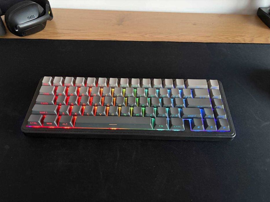 Iгровий комп'ютер I5-10400f, 1660 super, 16 gb ssd 512  32" 180hz vgn