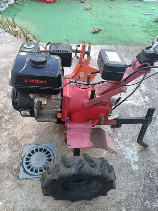 Moto cultivadora como nova